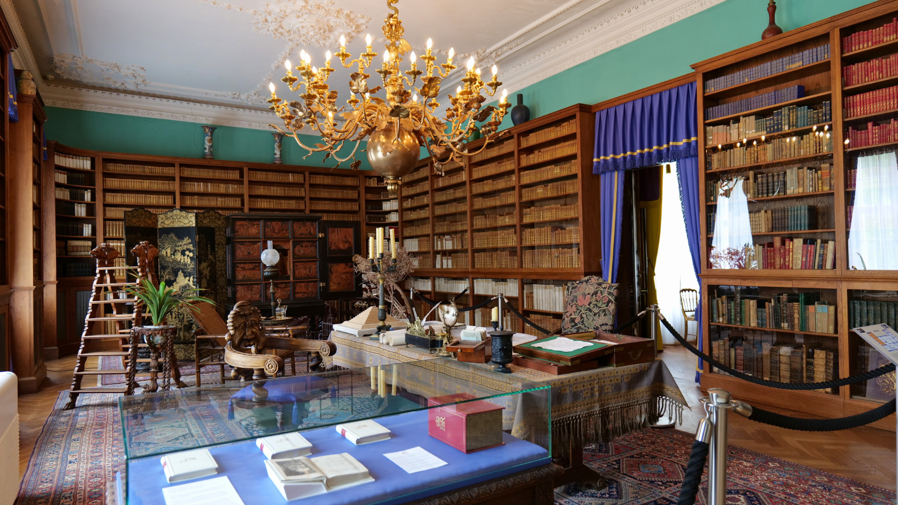 Pückler-Callenberg-Bibliothek im Schloss Branitz