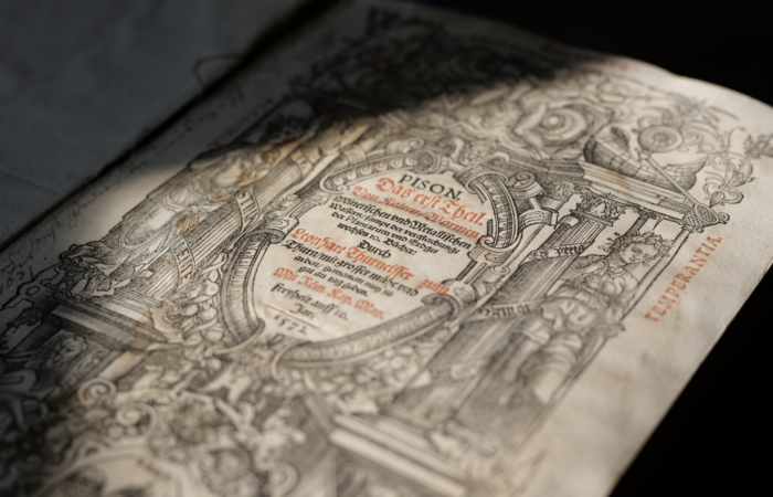 Titelseite aus einem Buch der Pückler-Callenberg-Bibliothek, 17. Jahrhundert