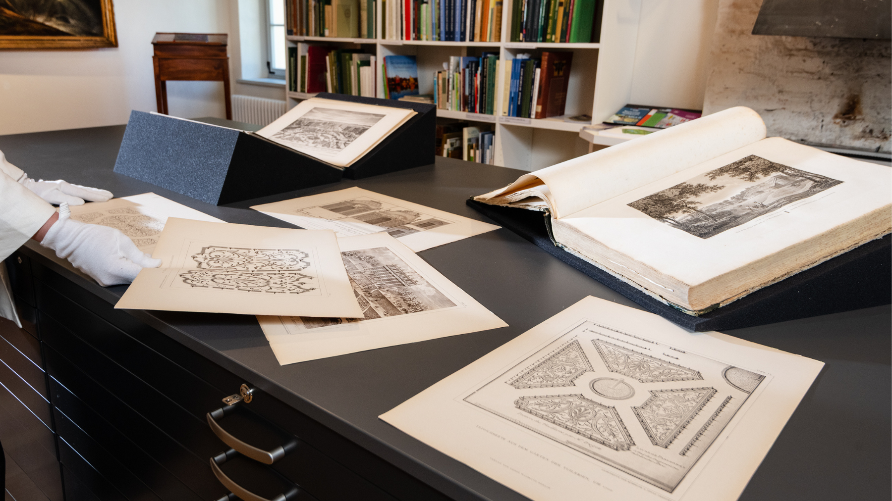 Auswahl an Grafiken aus der Präsenbibliothek